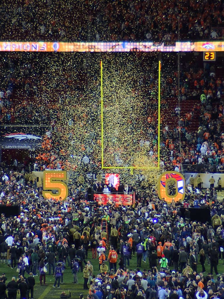 tim-cook-super-bowl-50-2