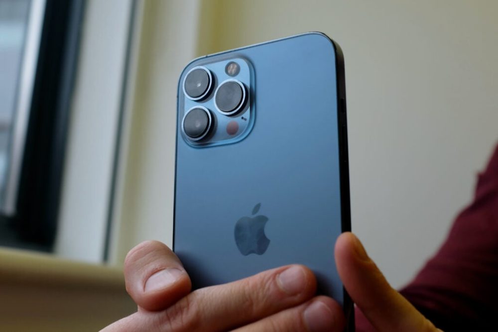 iPhone 15