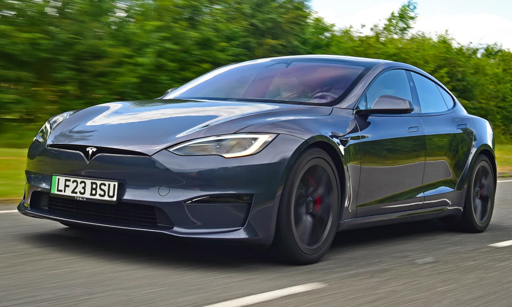 Apple Podcasts dans les Tesla