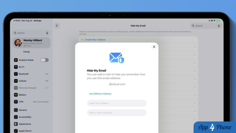 Illustration : Hide My Email no longer changing domains, will keep iCloud.com