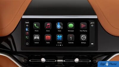 Écran central de voiture présentant les applications CarPlay Ultra