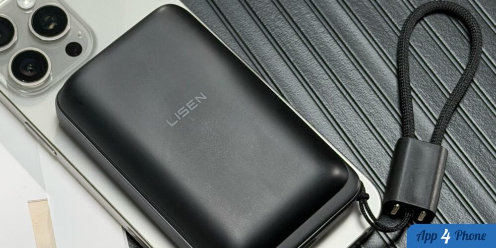 Batterie externe LISEN fixée à un iPhone avec lanière