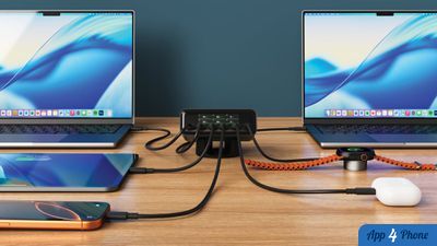 Chargeur Satechi connecté à plusieurs appareils sur un bureau