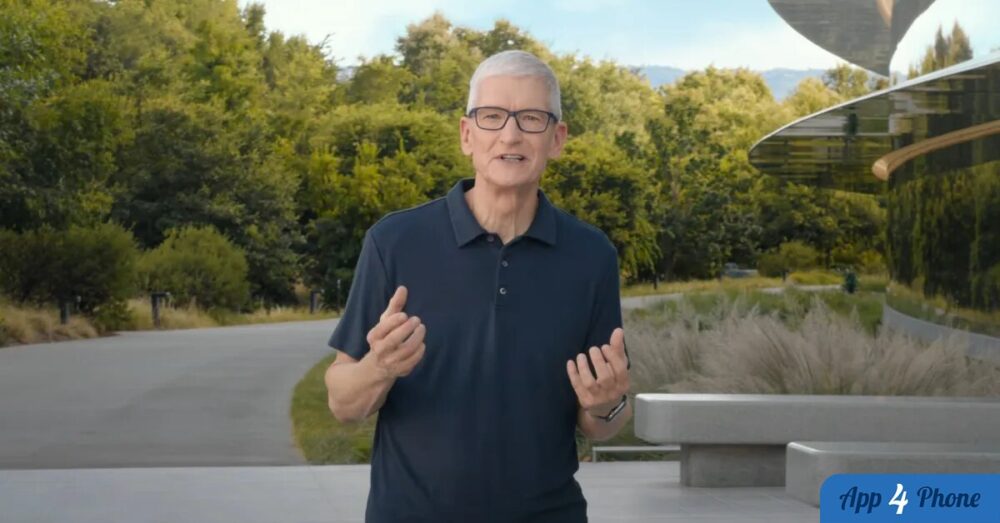Tim Cook s’exprime devant le siège d’Apple à Cupertino
