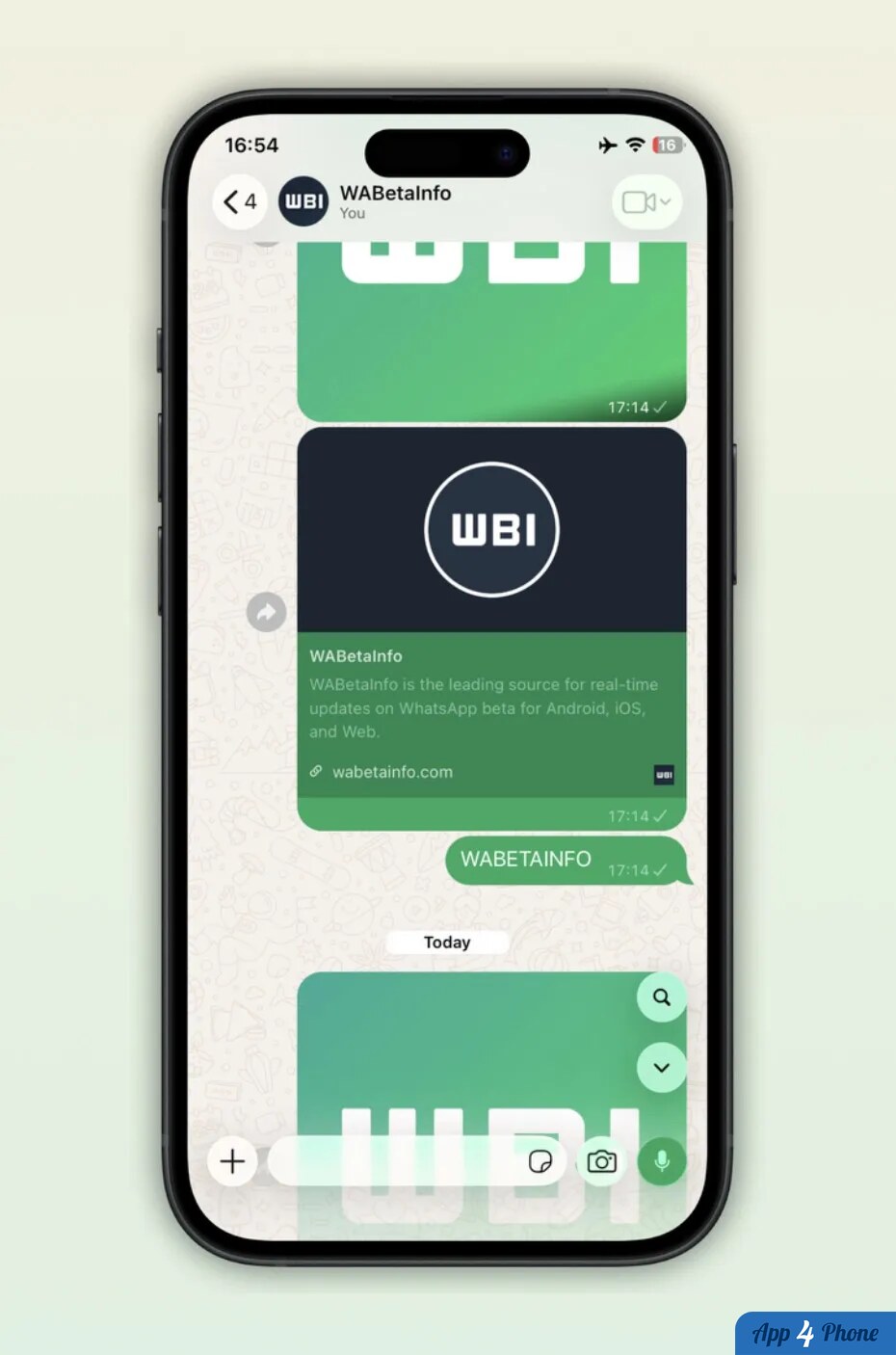 iPhone affichant une conversation WhatsApp avec recherche intégrée