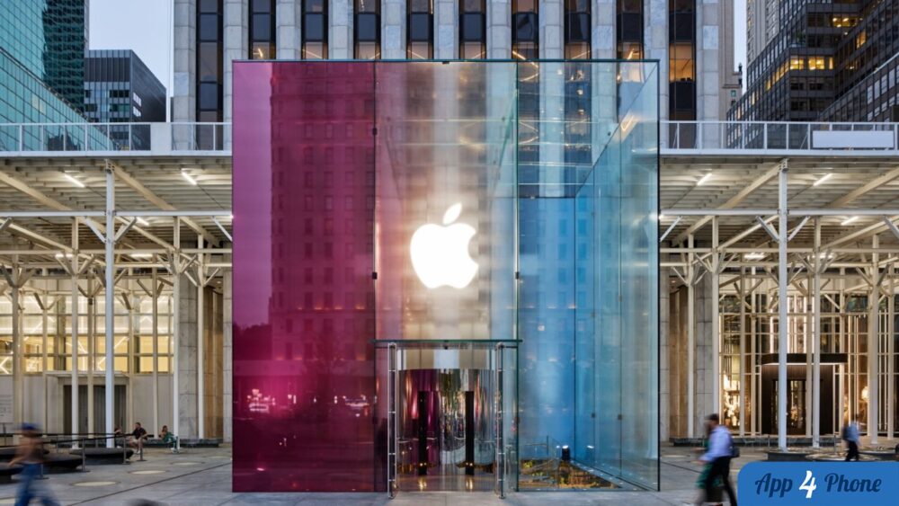 Illustration : Apple Fifth Avenue cube changes colors for iPhone 18 Pro release