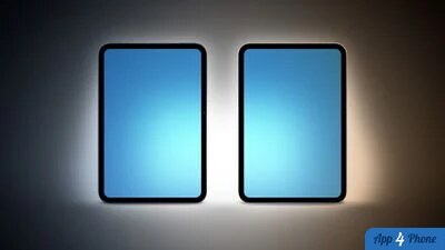 Deux iPad mini vus de face sur fond coloré