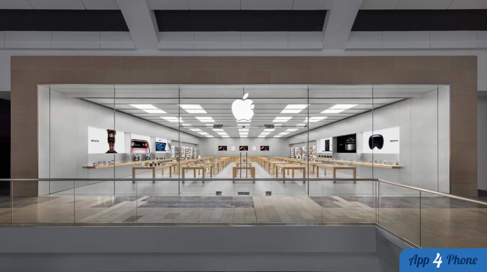 Illustration : Two arrested for stealing from Apple Store, yoga store