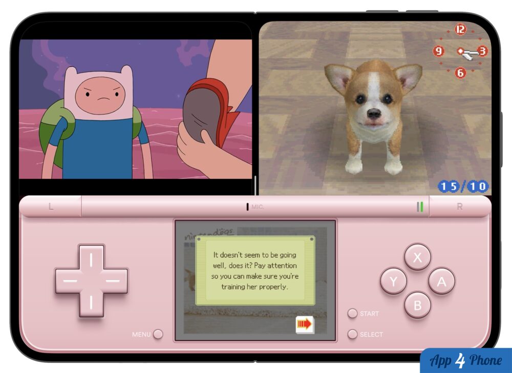 iPhone Duo plié affichant deux jeux avec commandes Delta