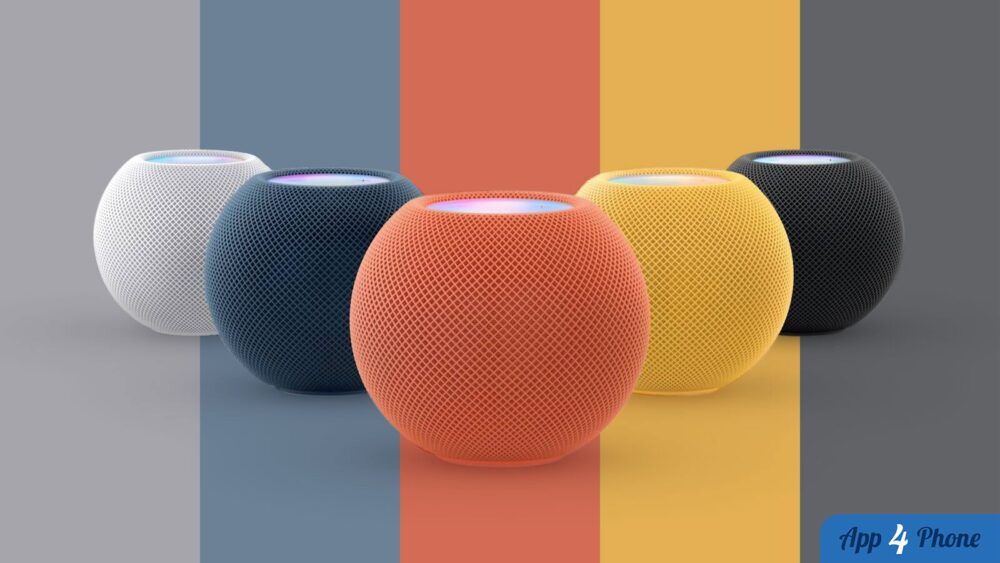Cinq HomePod mini colorés présentés devant des aplats colorés