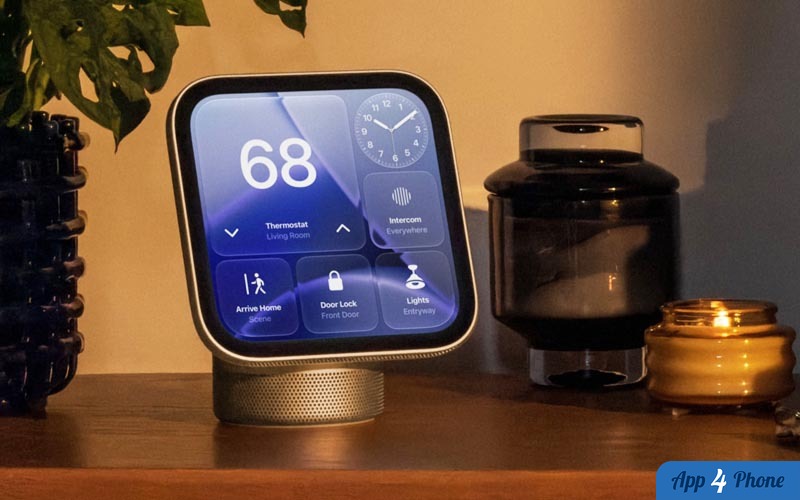 Appareil HomeView affichant des commandes domotiques sur son écran tactile